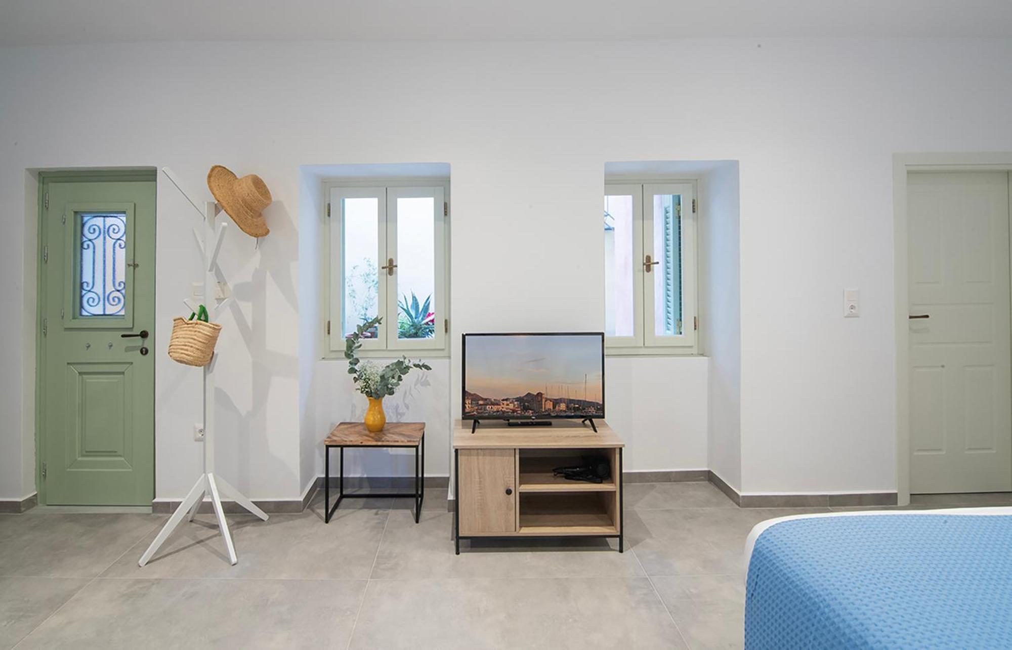 Chora Aegina'S Apartments Extérieur photo