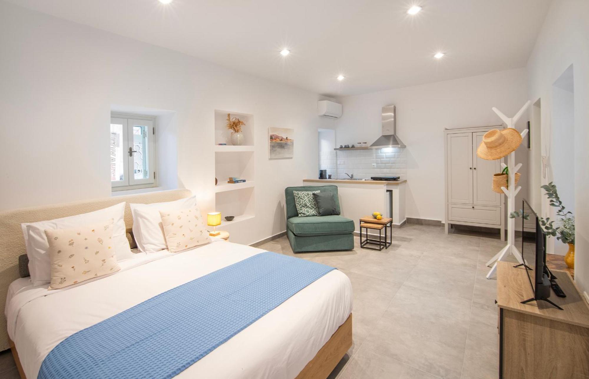 Chora Aegina'S Apartments Extérieur photo
